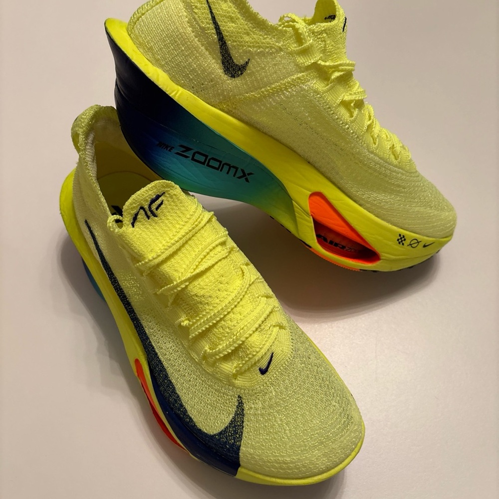 Nike Wmns Air Zoom Alphafly Next% 3 Volt/Concord Dusty Cactus FD8315-700 Size 8